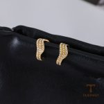 گوشواره کلیپسی استیل ضدزنگ آبکاری طلای ۱۸ عیار نگین‌دار برند J&D کد JDE0306073