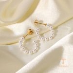 تصویر محصول گوشواره هندسی آبکاری طلای ۱۸ عیار نگین‌دار برند J&D کد JDE201396