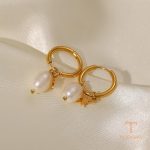 تصویر محصول گوشواره حلقه‌ای ستاره آبکاری طلای ۱۸ عیار مروارید مصنوعی برند J&D کد JDE2022978