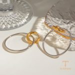زاویه دیگر گوشواره استیل ضدزنگ آبکاری دو رنگ برند J&D کد JDE2407075