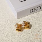 نمای مدل قفل و اتصالات گوشواره میخی آبکاری طلای ۱۸ عیار PVD کد JDEW2312059