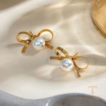نمای بیشتر گوشواره طرح پاپیون مروارید مصنوعی کد JDEW2403082