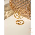 تصویر محصول گوشواره هندسی آبکاری طلای ۱۸ عیار برند J&D کد JDEW2312051