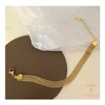 نمای نزدیک دستبند آبکاری طلای ۱۸ عیار بدون نگین برند مایا استون کد MAYA-1600917150730