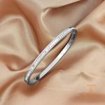نمای بیشتر النگو نگین اتمی زنانه کد MAYA-1600926469448