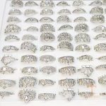 زاویه دیگر انگشتر فلز آلیاژی (Alloy) آبکاری طلای ۱۸ عیار برند مایا استون کد MYCRT7853