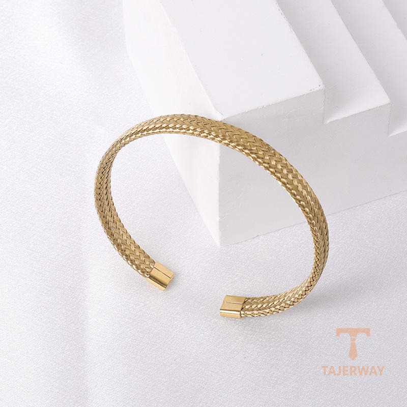 النگو استیل ضدزنگ آبکاری طلای ۱۸ عیار نگین اتمی برند مایا استون کد B677
