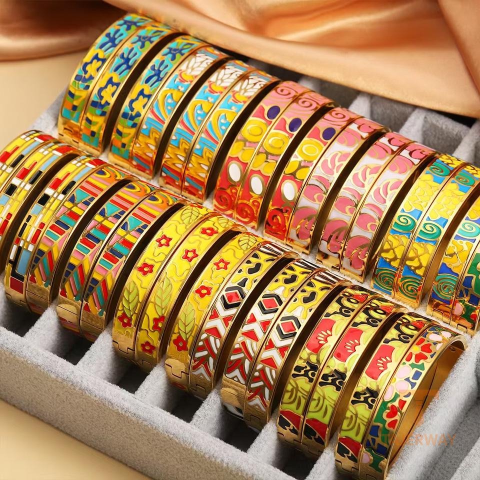 النگو استیل ضدزنگ آبکاری طلای ۱۸ عیار نگین‌دار برند مایا استون