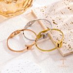 زاویه دیگر النگو استیل ضدزنگ آبکاری طلای ۱۸ عیار برند مایا استون کد MY011