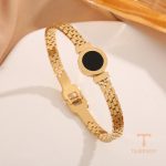 نمای بیشتر النگو نگین‌دار زنانه کد MY1146