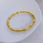 دستبند لوکس با نگین اتمی از استیل ضدزنگ و آبکاری طلای ۱۸ عیار برند مایا استون - تصویر 13