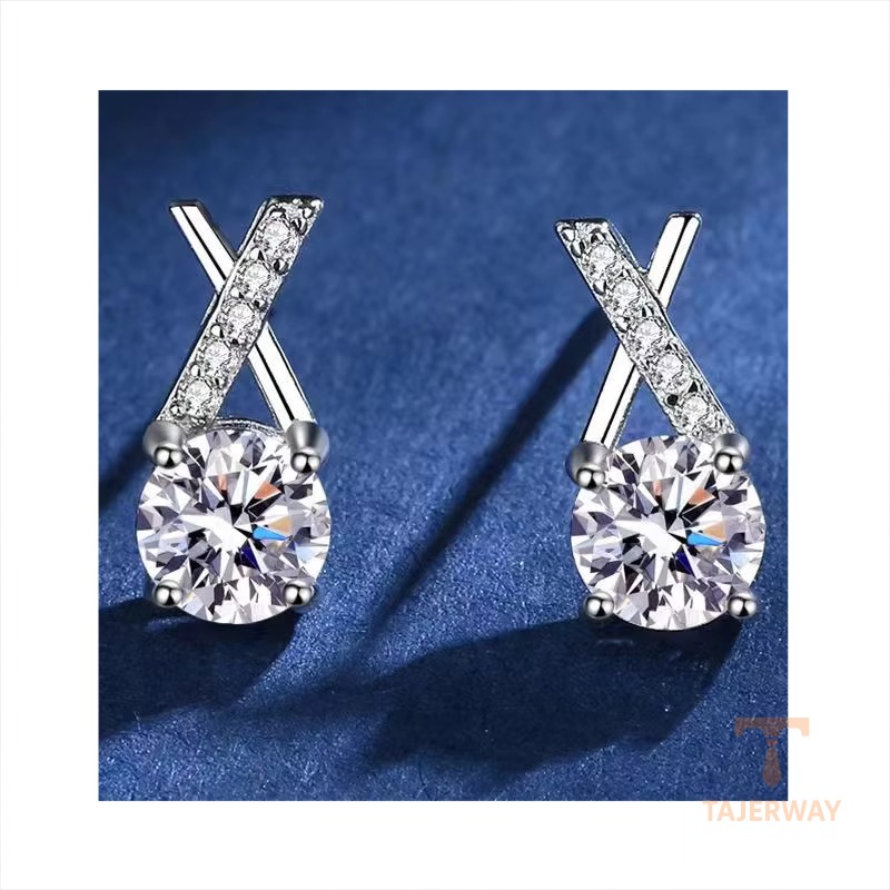 گوشواره مس ضد حساسیت آبکاری طلای سفید (رادیوم) نگین اتمی برند مایا استون کد MAYA-1601089405223