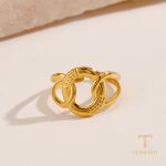 تصویر محصول انگشتر هندسی آبکاری طلای ۱۸ عیار نگین‌دار برند مایا استون کد R1180