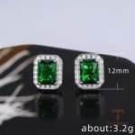 تصویر محصول گوشواره میخی آبکاری طلای سفید (رادیوم) نگین اتمی برند مایا استون کد MY009