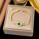 زاویه دیگر گوشواره استیل ضدزنگ آبکاری طلای ۱۸ عیار برند مایا استون کد MAYA-1601029680014