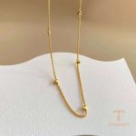 نمای بیشتر گوشواره قلب نگین‌دار زنانه کد MAYA-1601166587847