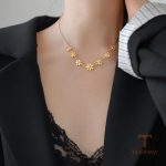 نمای بیشتر دستبند طرح گل نگین‌دار زنانه کد MAYA-1601243228720