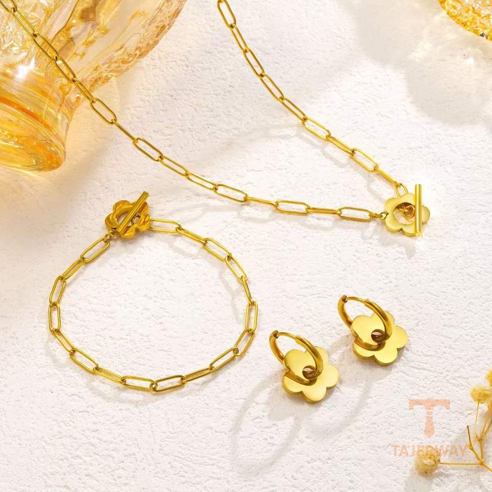 ست استیل ضدزنگ آبکاری طلای ۱۸ عیار نگین‌دار برند مایا استون