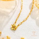 نمای بیشتر ست طرح گل نگین‌دار زنانه