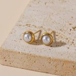 ست گردنبند و گوشواره مروارید با آبکاری طلای ۱۸ عیار برند مایا استون - تصویر 10