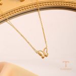 ست گردنبند و گوشواره طرح پروانه با مهره صدفی طبیعی از استیل ضدزنگ و آبکاری طلای ۱۸ عیار برند مایا استون - تصویر 8