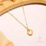 نمای بیشتر گوشواره قلب زنانه کد MAYA-1601243287483